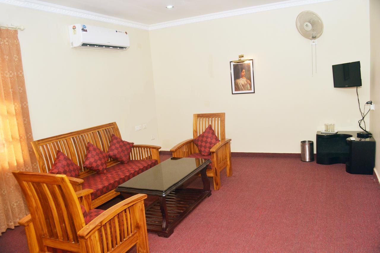 Nilambūr Capital O 46475 Gd International Redfort酒店 外观 照片